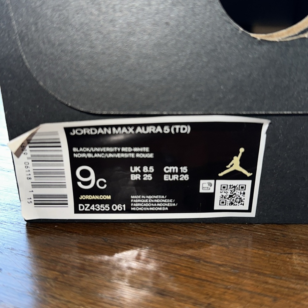 Jordan max aura 5 toddler 9c size - Picture 2 of 7